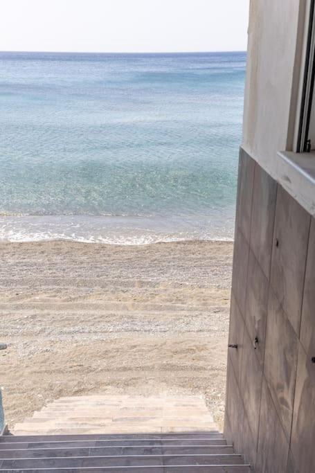 Ioannis Rooms Δωμάτια Με Θεα Στη Θαλασσα Paranimfoi Exterior photo