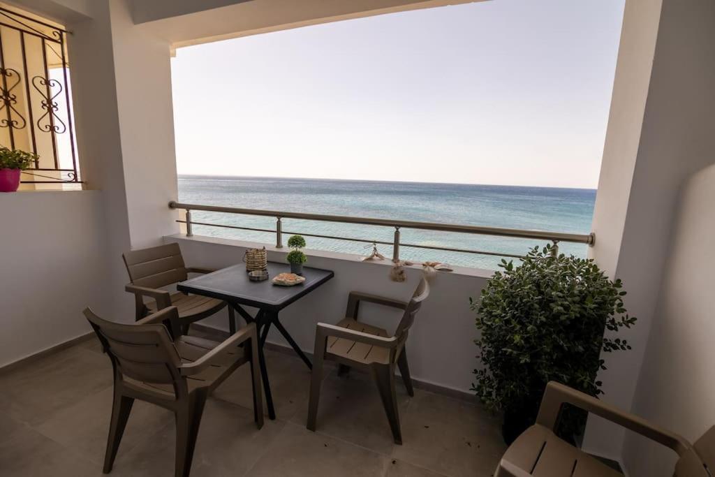 Ioannis Rooms Δωμάτια Με Θεα Στη Θαλασσα Paranimfoi Exterior photo
